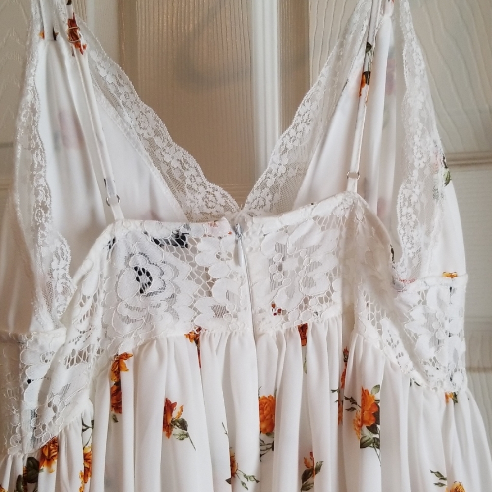 Dress - Picture 3 of 6